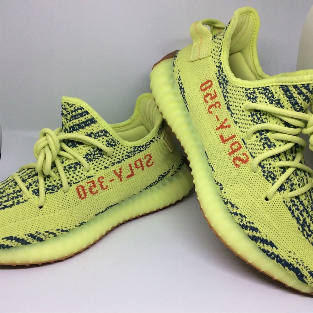 Yeezy Boost 350 V2 “Semi Frozen Yellow” Size 7